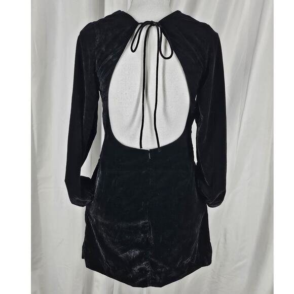 FREE PEOPLE CHELSEY BLACK VELOUR MINI DRESS SIZE XS - TIMELESS ELEGANCE! - Picture 2 of 14